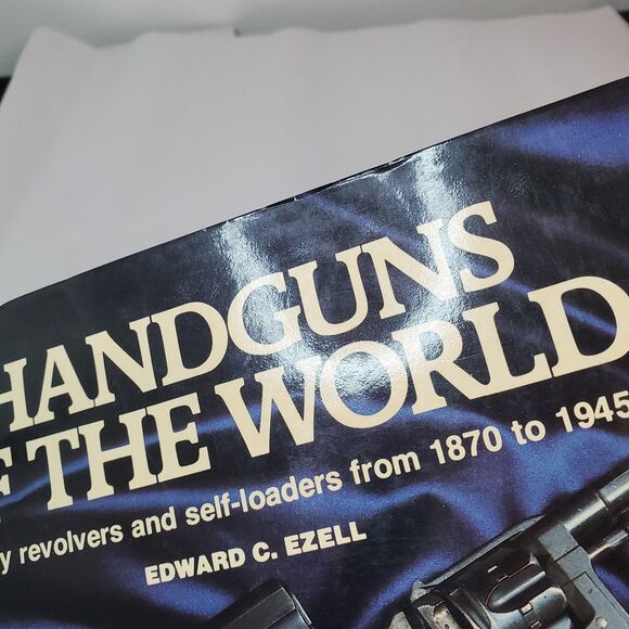 Handguns of The World: Military Revolvers Self Loaders 1870-1945 Ed Ezell READ - Picture 15 of 16
